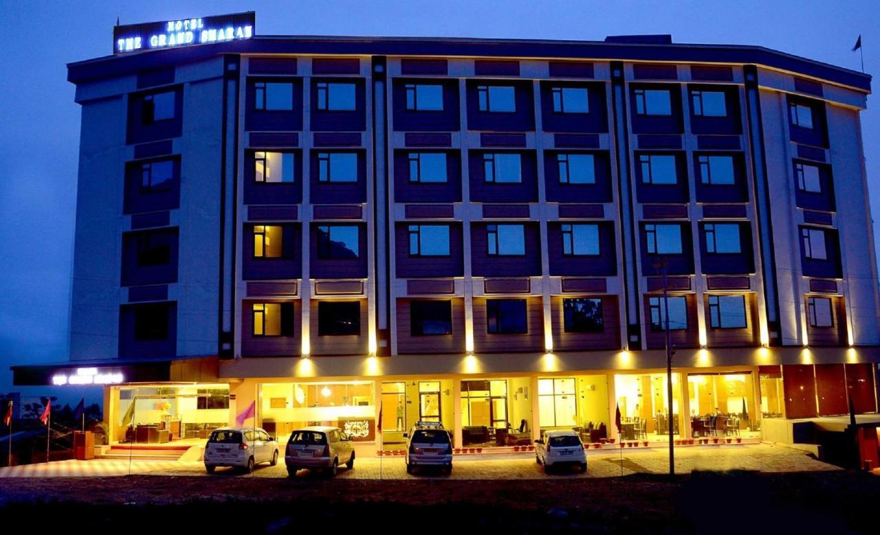 Hotel Grand Sharan 카트라 외부 사진