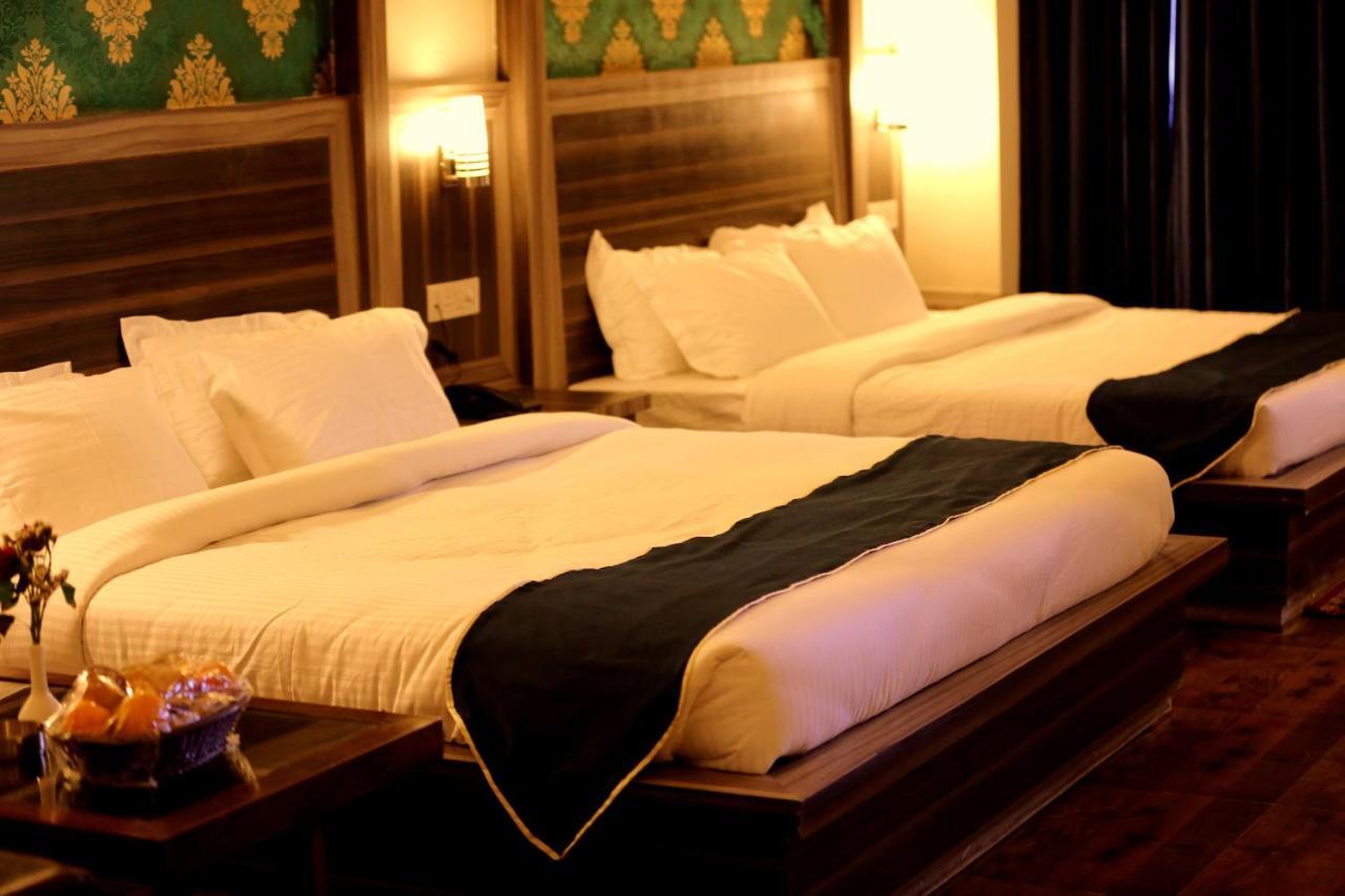 Hotel Grand Sharan 카트라 외부 사진