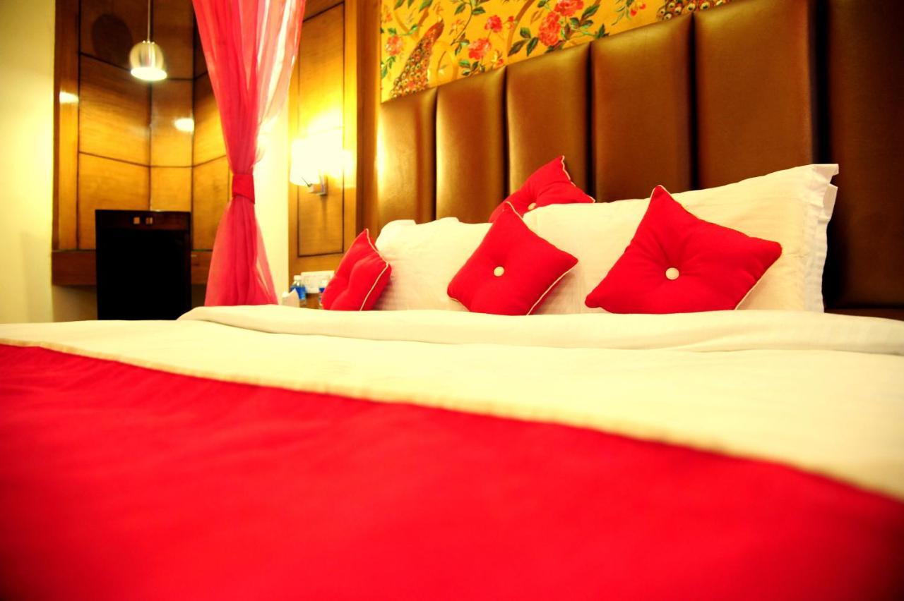 Hotel Grand Sharan 카트라 외부 사진