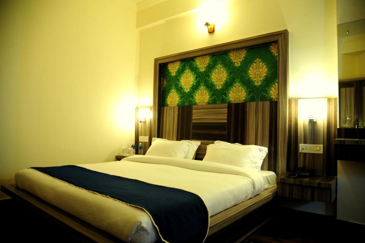 Hotel Grand Sharan 카트라 외부 사진