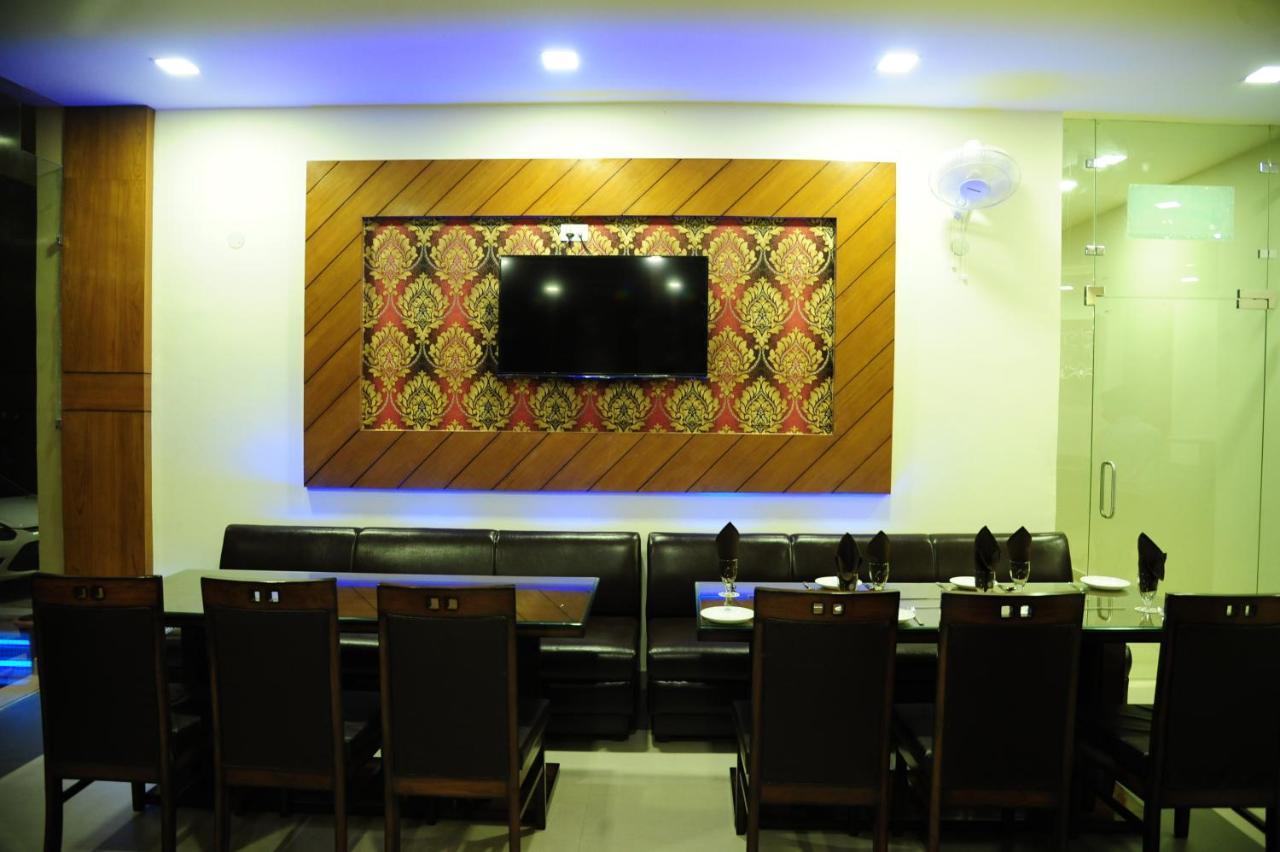 Hotel Grand Sharan 카트라 외부 사진