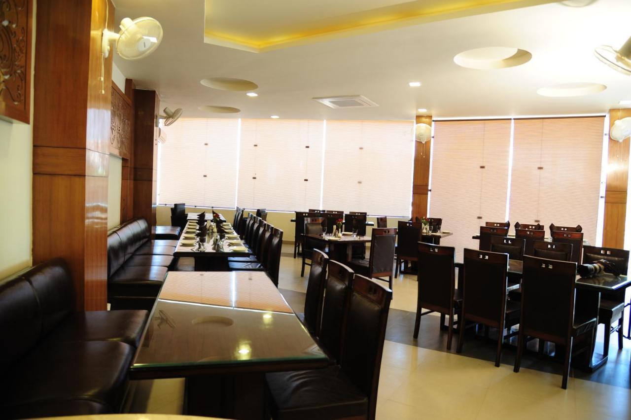 Hotel Grand Sharan 카트라 외부 사진