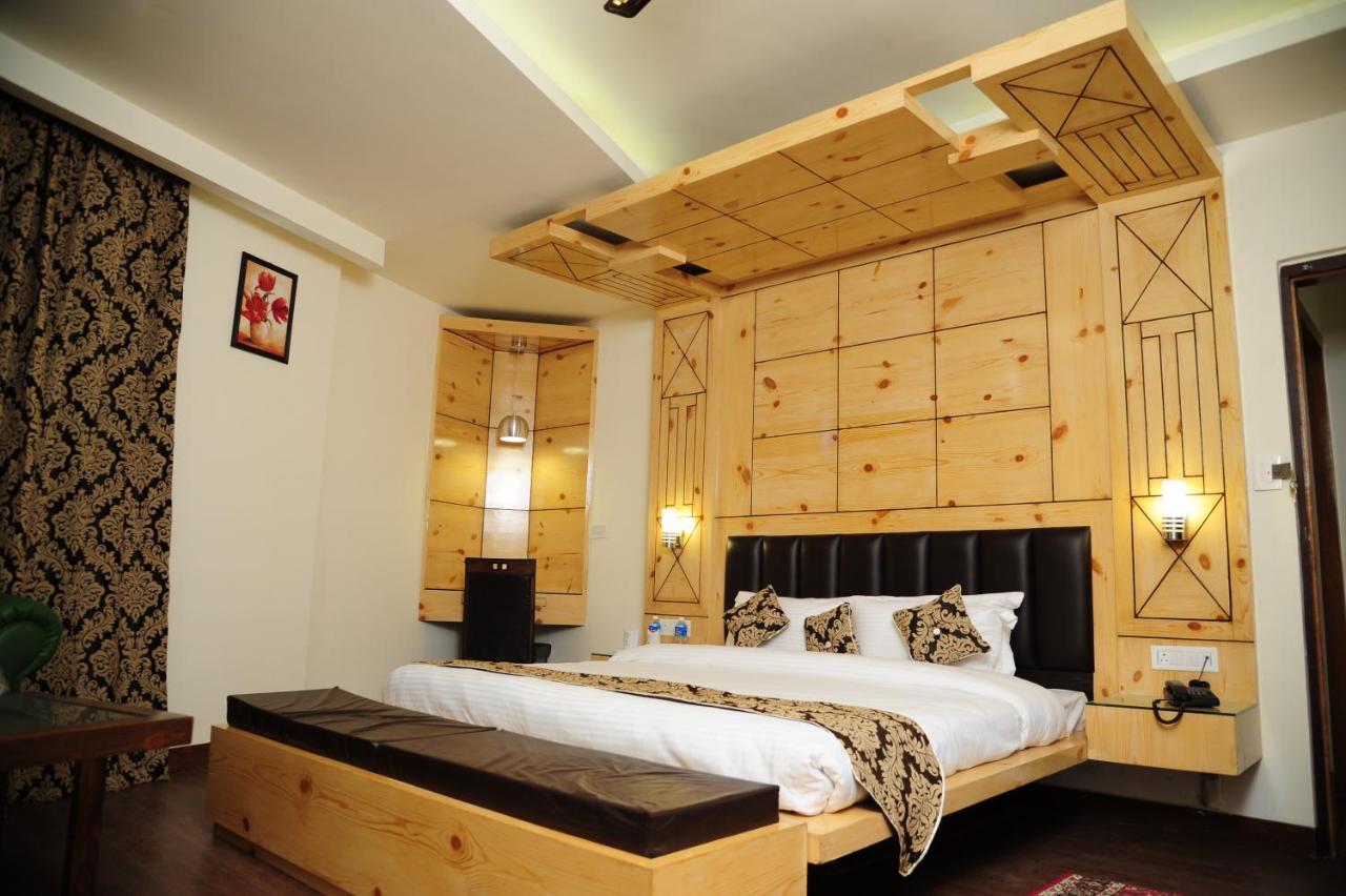 Hotel Grand Sharan 카트라 외부 사진